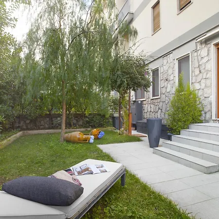 - Charme Apartment Sorrento